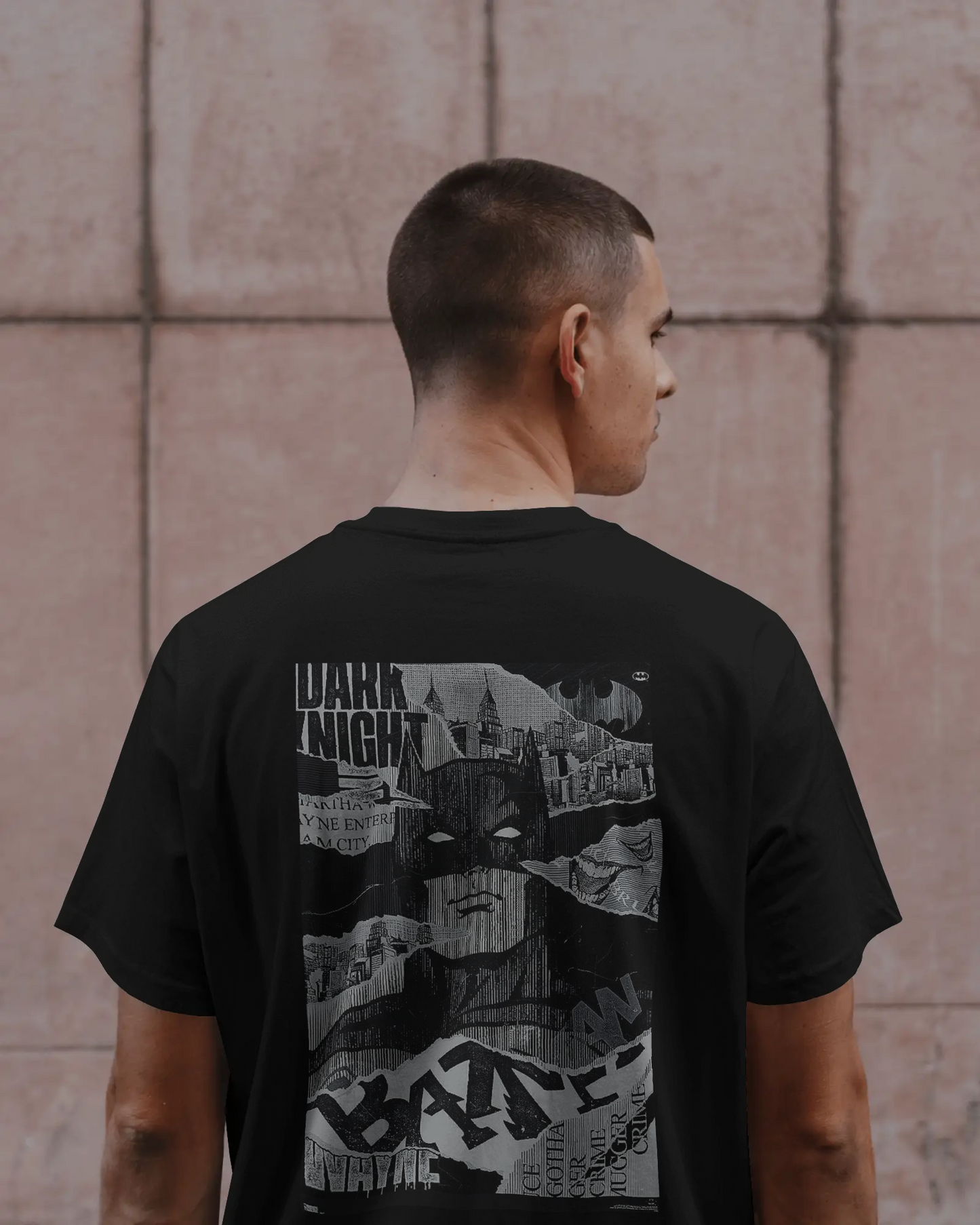 "Dark Knight" Gotham City Textured Back Print T-Shirt | Grayscale Comic Streetwear